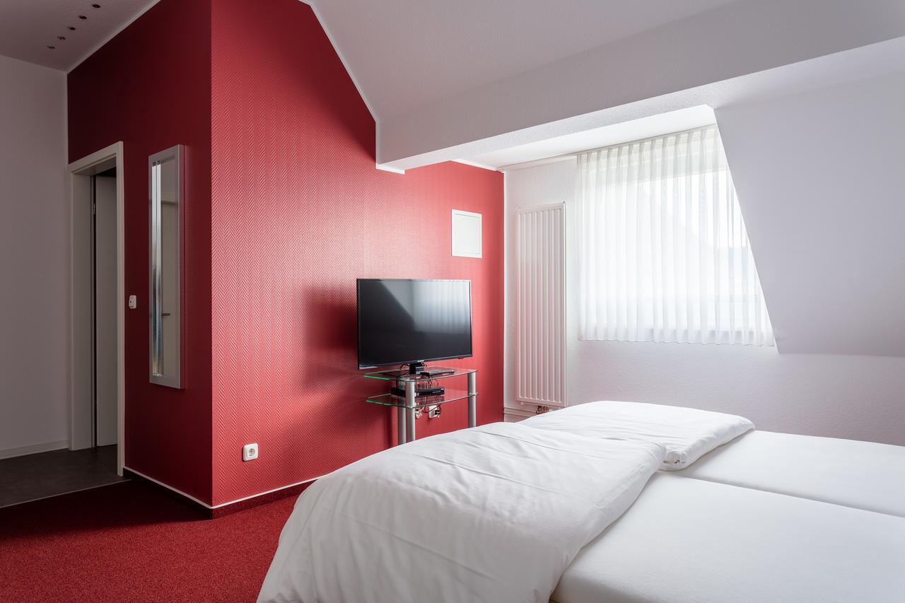 Hotel Werner Gladenbach Экстерьер фото