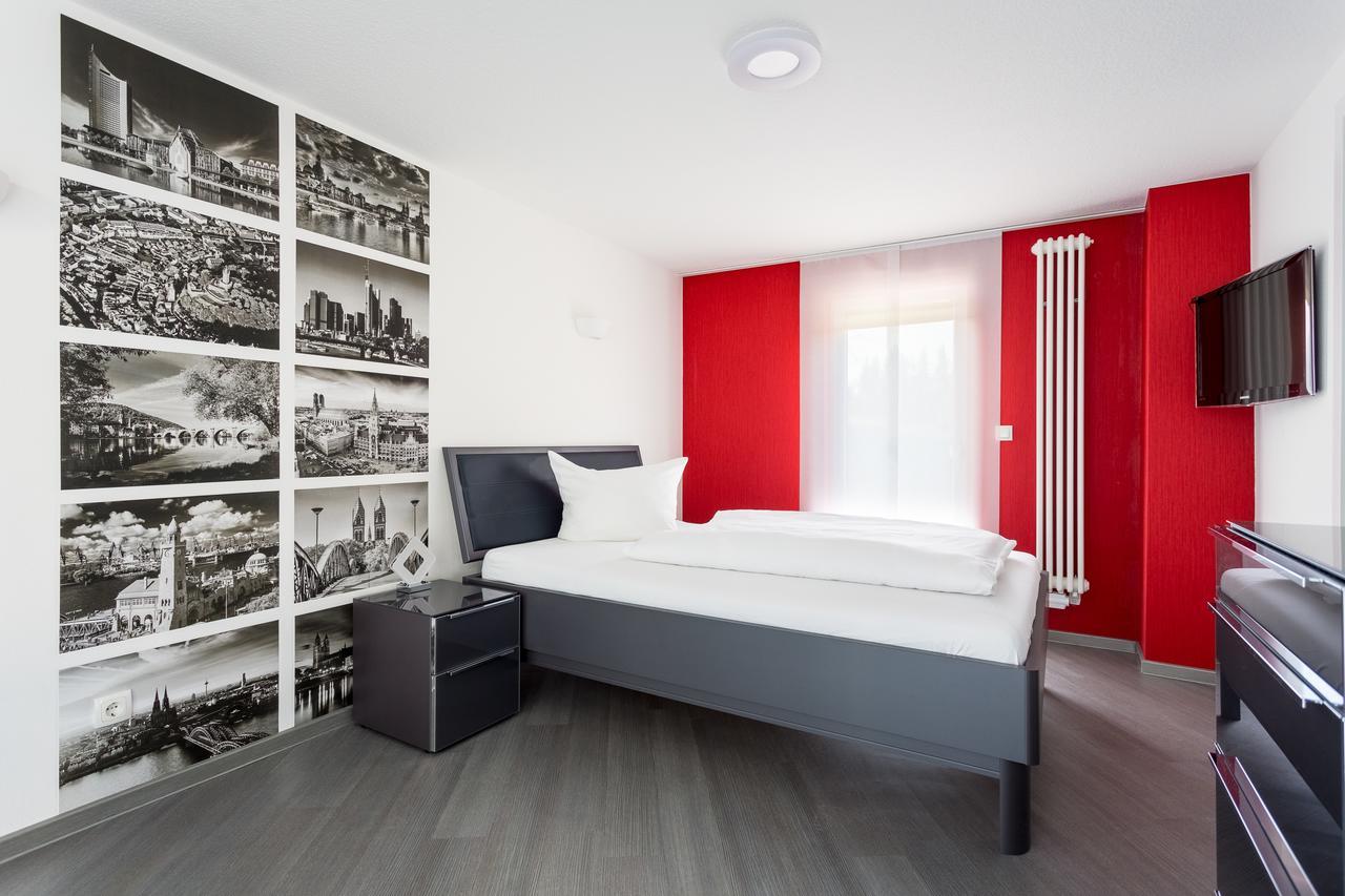 Hotel Werner Gladenbach Экстерьер фото